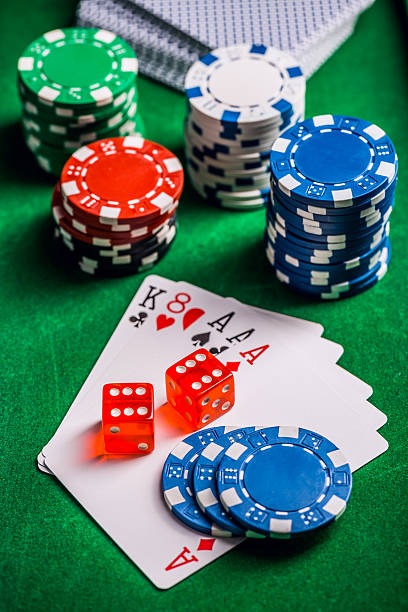 dolantogel mobile app on Android and iOS devices showing live casino interface